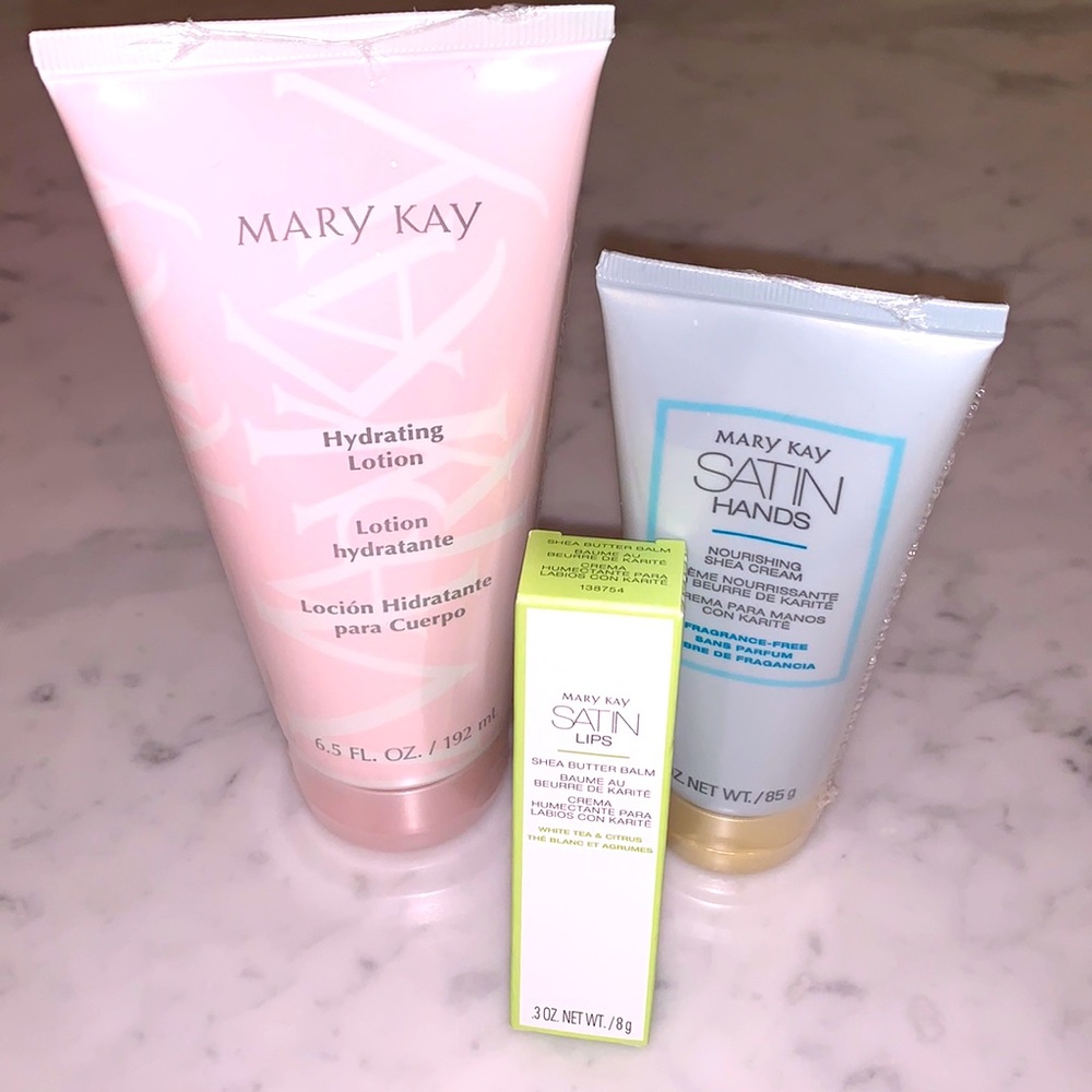 NEW Mary Kay 3-Piece Set Care Package